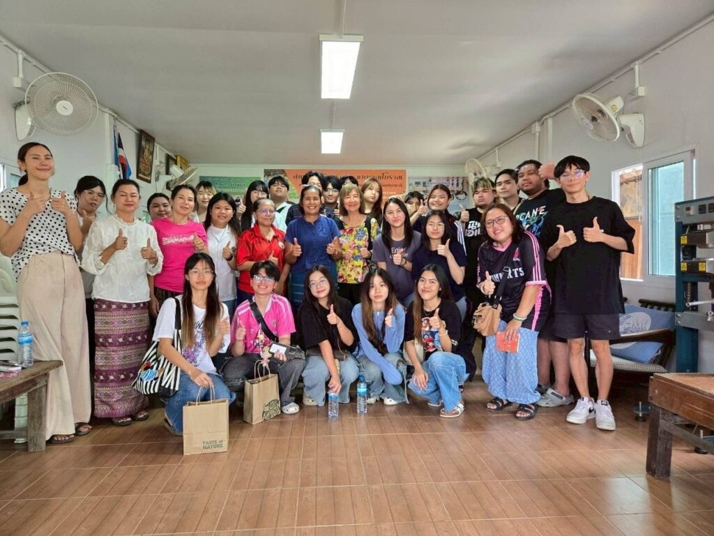 Youth Volunteer Project 2025: Collaborative Community Project Among Students from Three Faculties, Assumption University